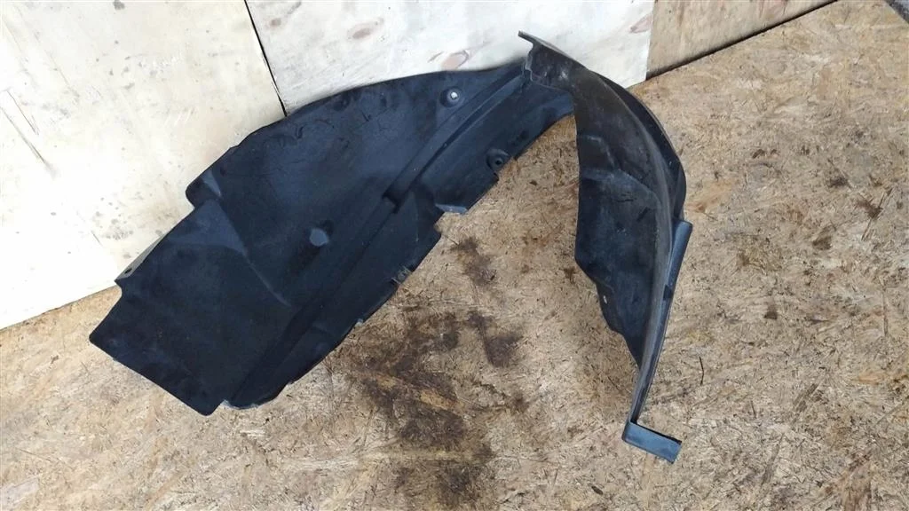 Б.у. подкрылок SUZUKI SX4 YA11S SUZUKI SX4 YA11S