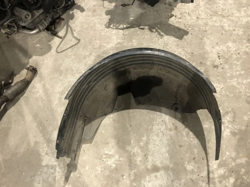 подкрылок задний левый jaguar XF