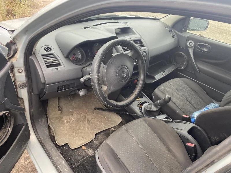 Продажа Renault Megane 1.4 (95Hp) (K4J 714) FWD MT по запчастям