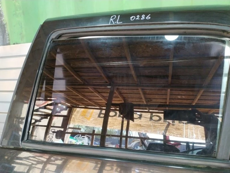 Стекло двери Renault Logan 2014-2018 823019594R L8 K7M, заднее левое