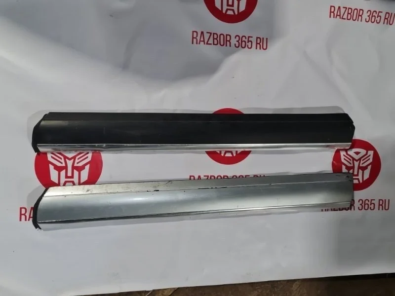 Молдинг на дверь Volkswagen Touareg 2005 7L6