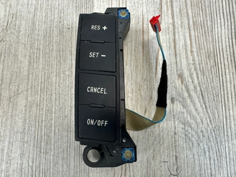Кнопки руля VW Touareg 2003-2010 7L