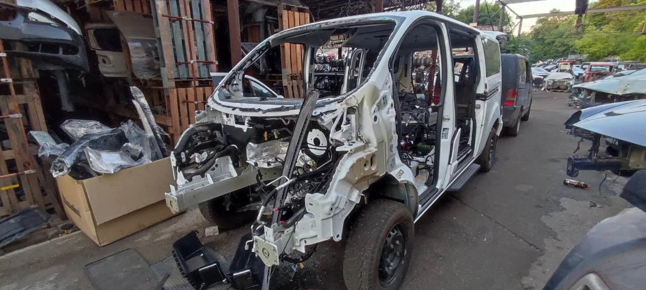 Продажа Ford Tourneo Custom 2.0D (185Hp) (BCFA) FWD MT по запчастям