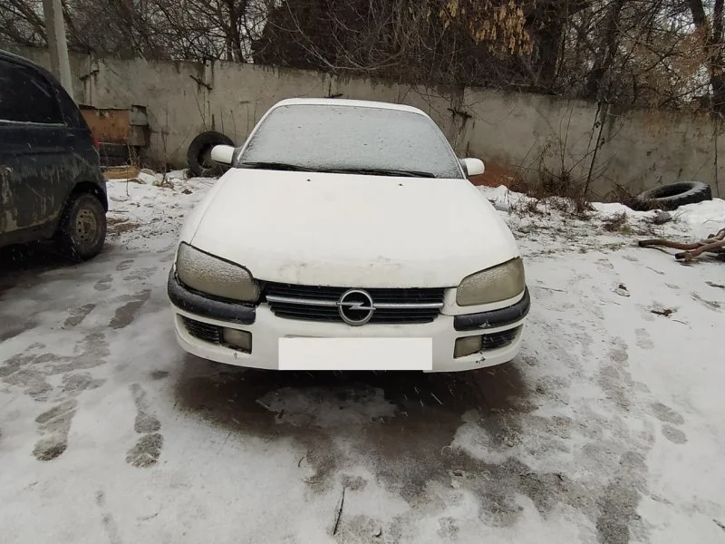 Продажа Opel Omega 2.0 (136Hp) (X20XEV) RWD MT по запчастям
