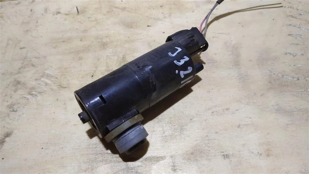 Б.у. насос омывателя NISSAN TEANA J32 NISSAN TEANA J32