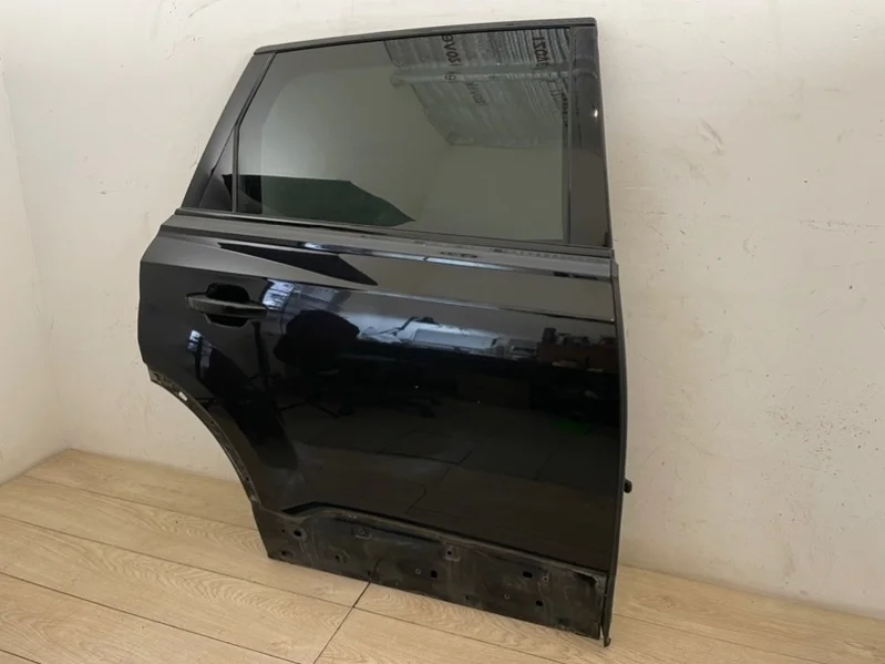 Дверь Audi Q7 2015- 4M