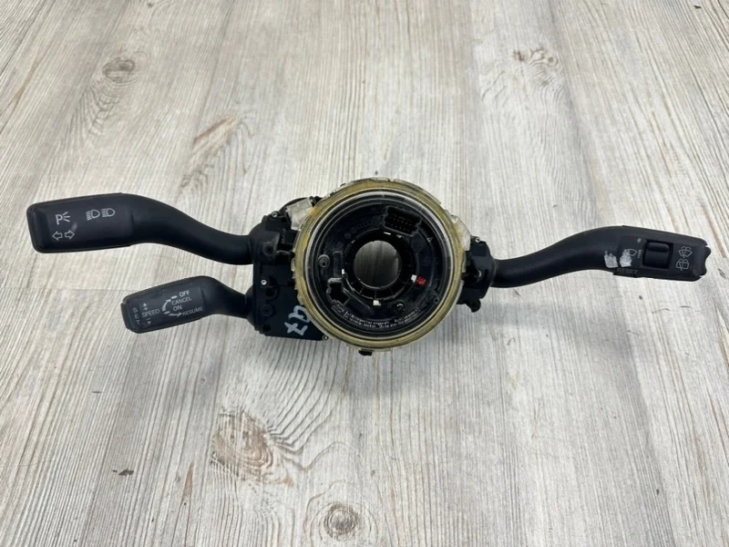 Подрулевой переключатель Audi Q7 2007-2015 4L