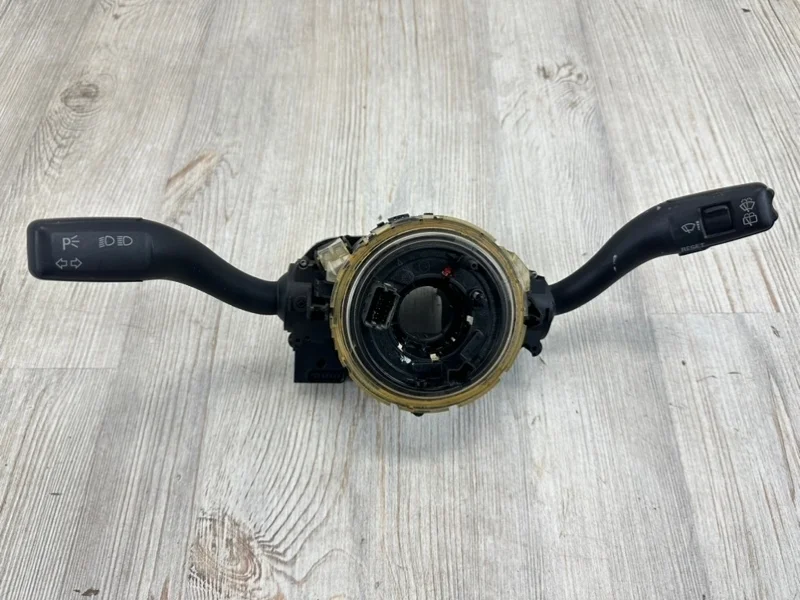 Подрулевой переключатель Audi Q7 2007-2015 4L