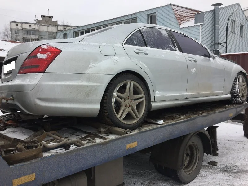 Продажа Mercedes-Benz S class 5.5 (388Hp) (273.961) RWD AT по запчастям