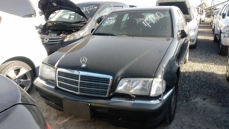 Продажа Mercedes-Benz C class 2.8 (197Hp) (112.920) RWD AT по запчастям