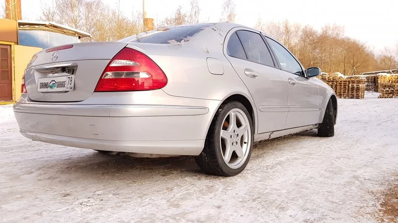 Продажа Mercedes-Benz E class 3.2 (224Hp) (112.949) RWD AT по запчастям