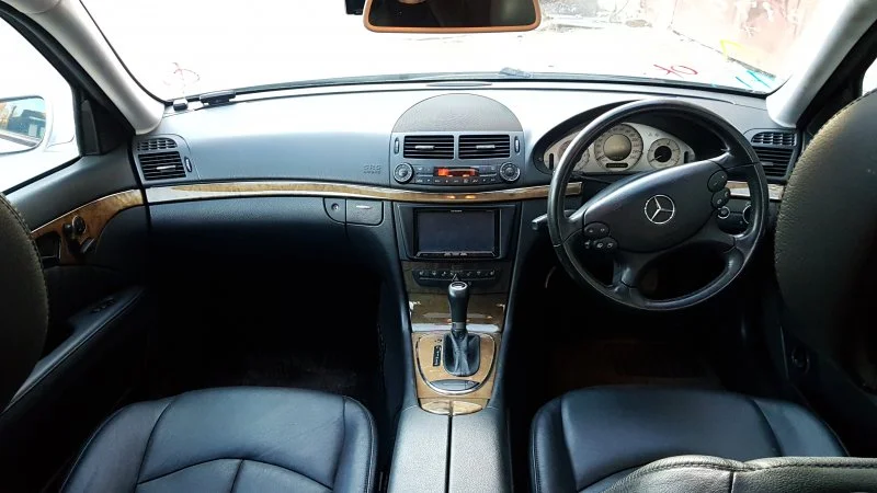 Продажа Mercedes-Benz E class 3.2D (204Hp) (648.961) RWD AT по запчастям