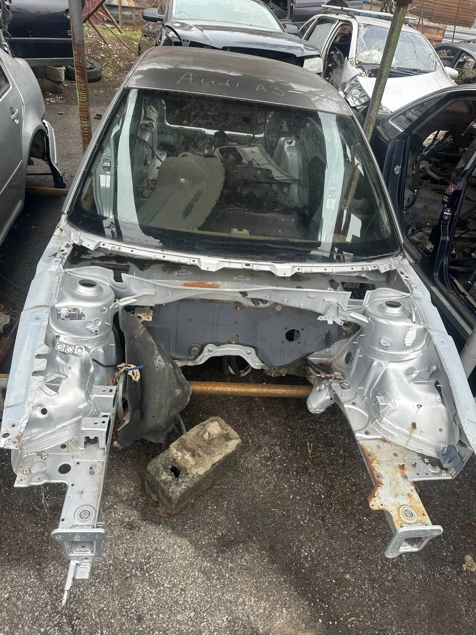 Продажа Audi A3 1.6 (101Hp) (AEH) FWD MT по запчастям