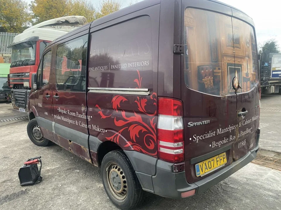 Продажа Mercedes-Benz Sprinter 2.1D (109Hp) (646.985) RWD MT по запчастям