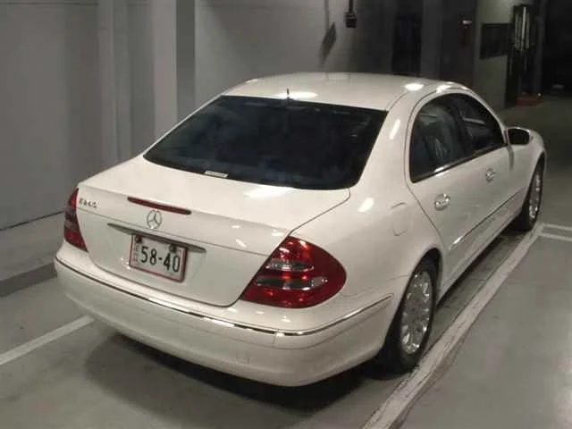 Продажа Mercedes-Benz E class 3.0 (231Hp) (272.944) 4WD AT по запчастям