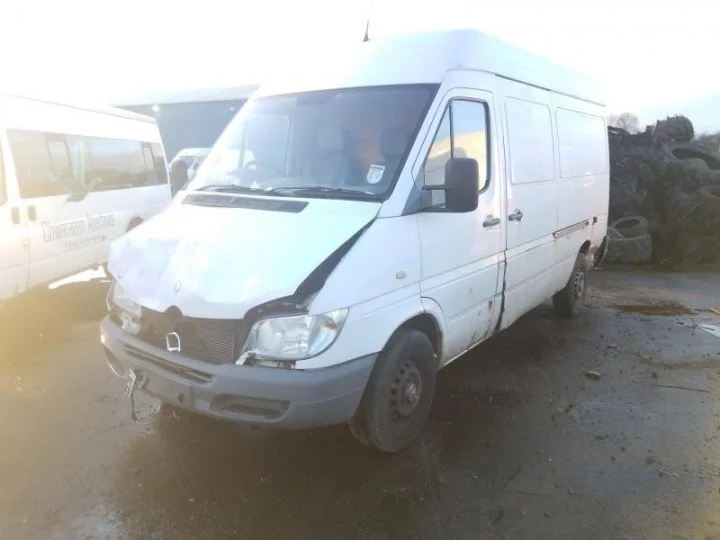 Продажа Mercedes-Benz Sprinter 2.2D (109Hp) (611.981) RWD MT по запчастям