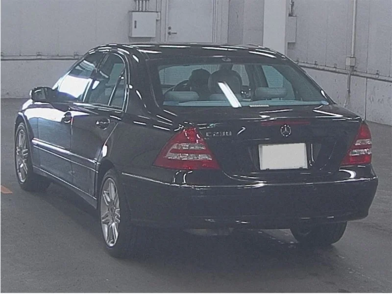 Продажа Mercedes-Benz C class 2.5 (204Hp) (272.920) RWD AT по запчастям