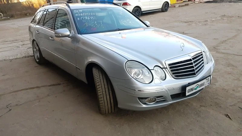 Продажа Mercedes-Benz E class 3.2D (204Hp) (648.961) RWD AT по запчастям
