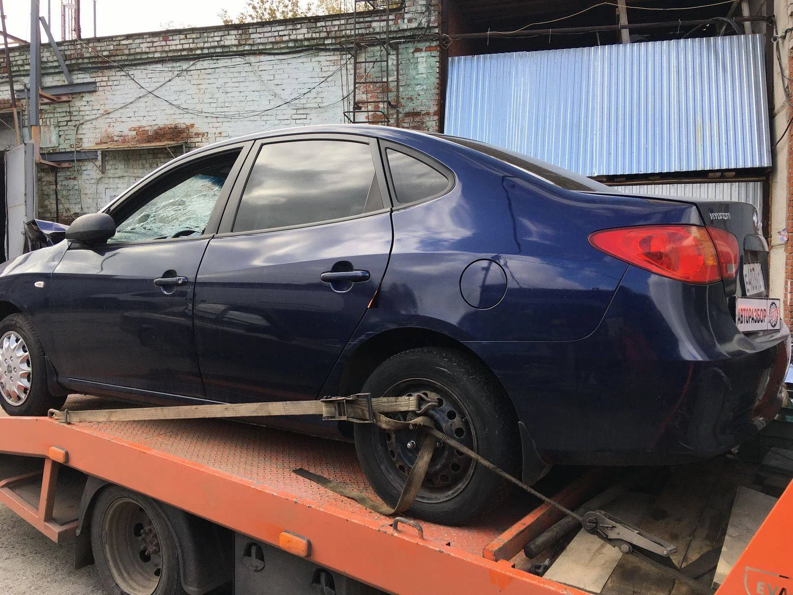 Продажа Hyundai Elantra 1.6 (123Hp) (G4FC) FWD MT по запчастям