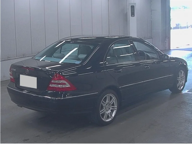 Продажа Mercedes-Benz C class 2.5 (204Hp) (272.920) RWD AT по запчастям