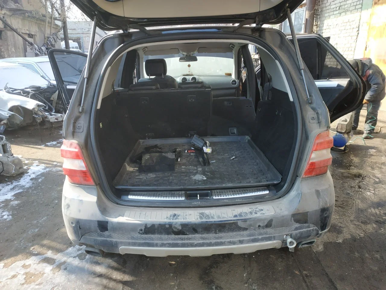 Продажа Mercedes-Benz M class 3.0D (190Hp) (642.940) 4WD AT по запчастям