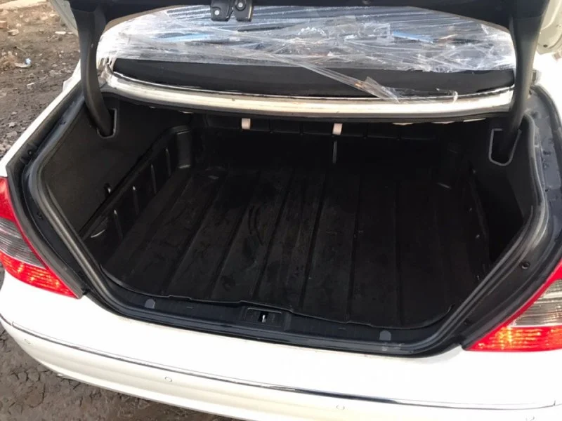 Продажа Mercedes-Benz E class 3.5 (272Hp) (272.964) RWD AT по запчастям