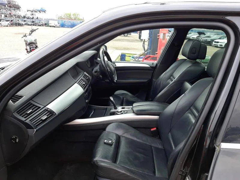 Продажа BMW X5 3.0D (235Hp) (M57D30) 4WD AT по запчастям