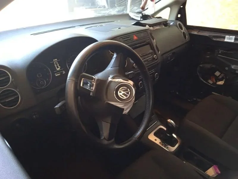 Продажа Volkswagen Golf Plus 1.6 (102Hp) (BSE) FWD AT по запчастям