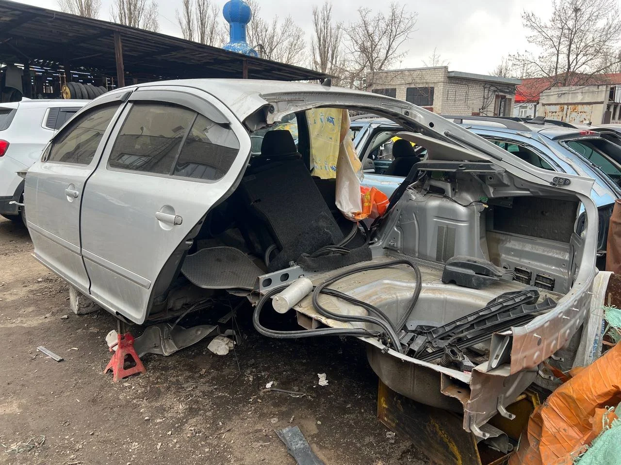 Продажа Skoda Octavia 1.8 (160Hp) (CDAB) FWD AT по запчастям