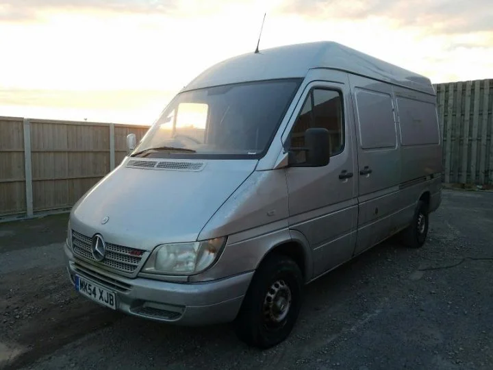 Продажа Mercedes-Benz Sprinter 2.2D (109Hp) (611.981) RWD MT по запчастям