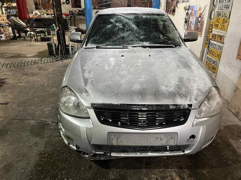 Продажа LADA Priora 1.6 (98Hp) (VAZ-21126) FWD MT по запчастям