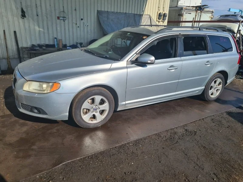 Продажа Volvo V70 2.5 (200Hp) (B5254T6) FWD MT по запчастям