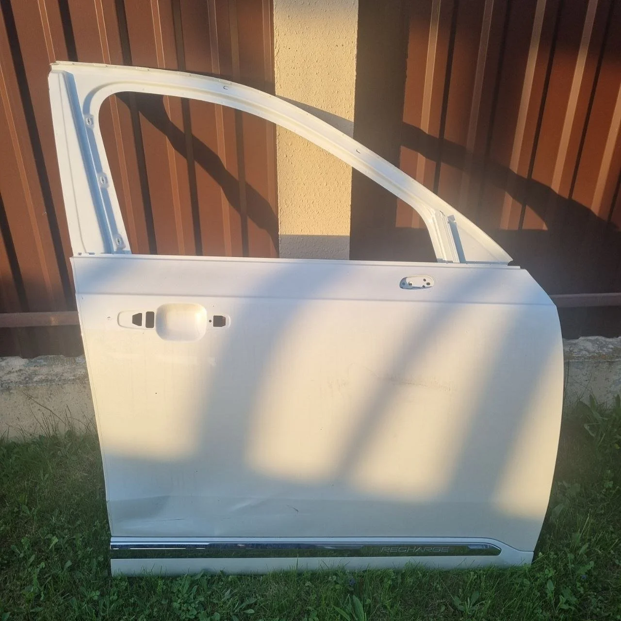 Дверь передняя правая Volvo XC90 II L 2014-2019 (Recharge Inscription)