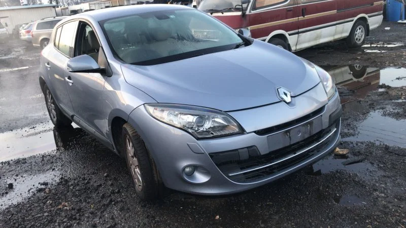 Продажа Renault Megane 2.0 (138Hp) (M4R 751) FWD CVT по запчастям