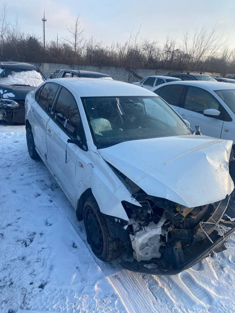 Продажа Volkswagen Polo 1.6 (105Hp) (CLSA,CFNA) FWD MT по запчастям