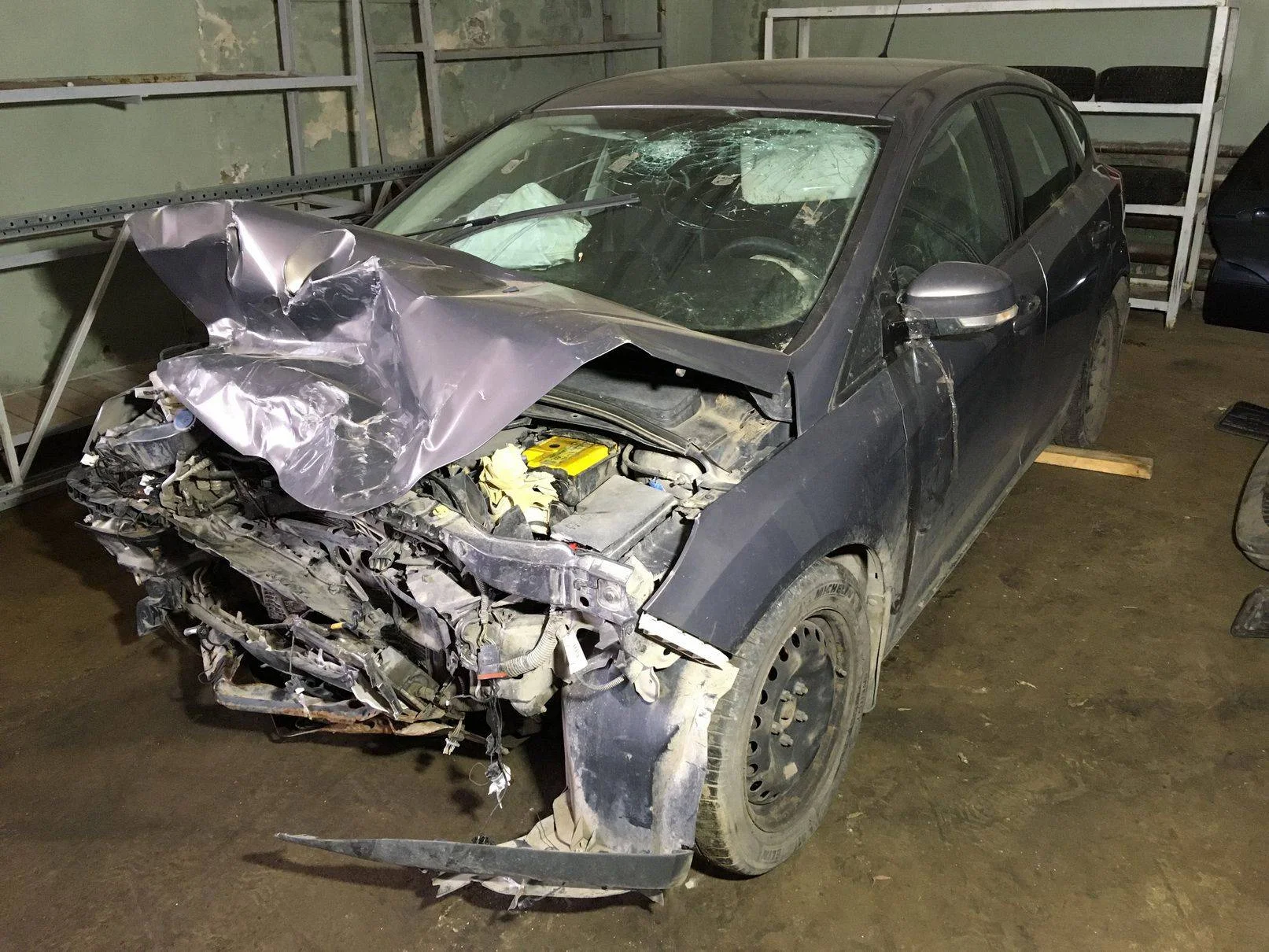 Продажа Ford Focus 1.6 (105Hp) (IQDB) FWD MT по запчастям