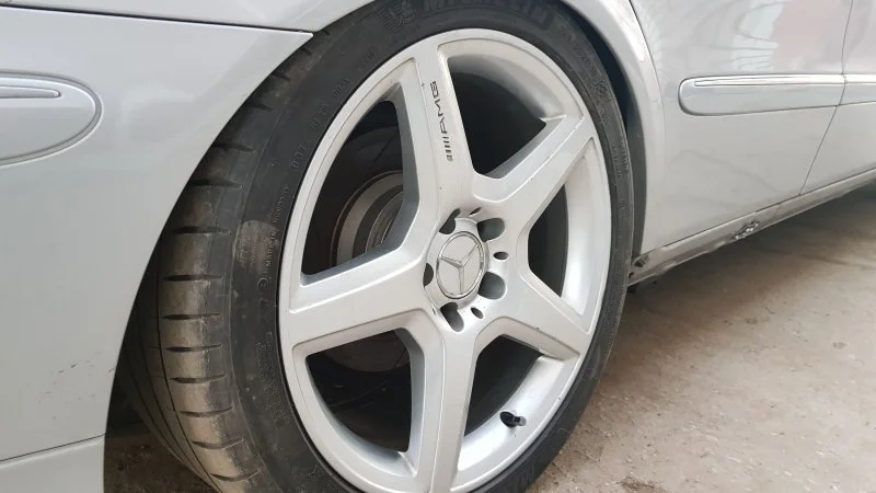 Продажа Mercedes-Benz E class 3.2D (204Hp) (648.961) RWD AT по запчастям