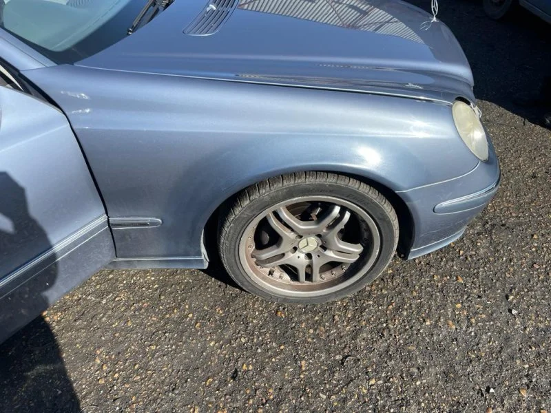Продажа Mercedes-Benz E class 2.7D (177Hp) (647.961) RWD AT по запчастям