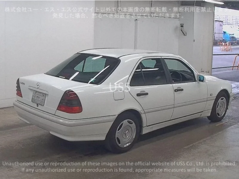 Продажа Mercedes-Benz C class 2.2 (150Hp) (111.961) RWD AT по запчастям