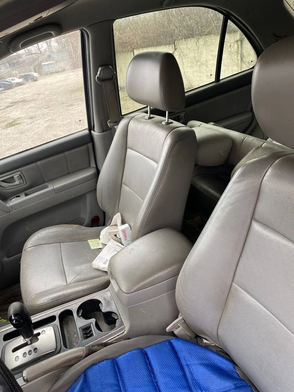 Продажа Kia Sorento 2.5D (140Hp) (D4CB) 4WD AT по запчастям