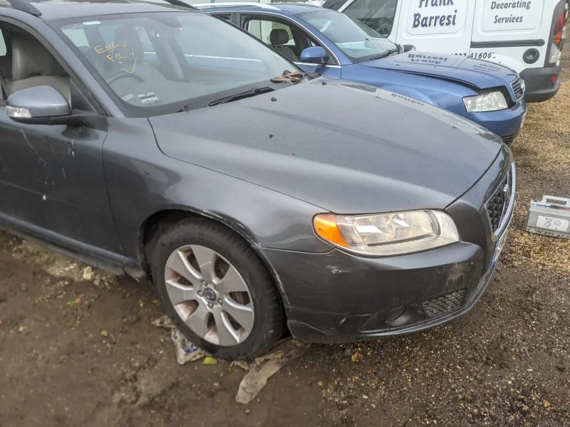Продажа Volvo V70 2.4D (185Hp) (D5244T4) 4WD AT по запчастям