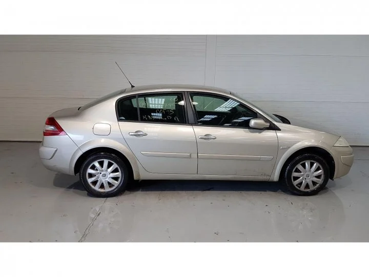 Продажа Renault Megane 1.6 (105Hp) (K4M 760) FWD AT по запчастям