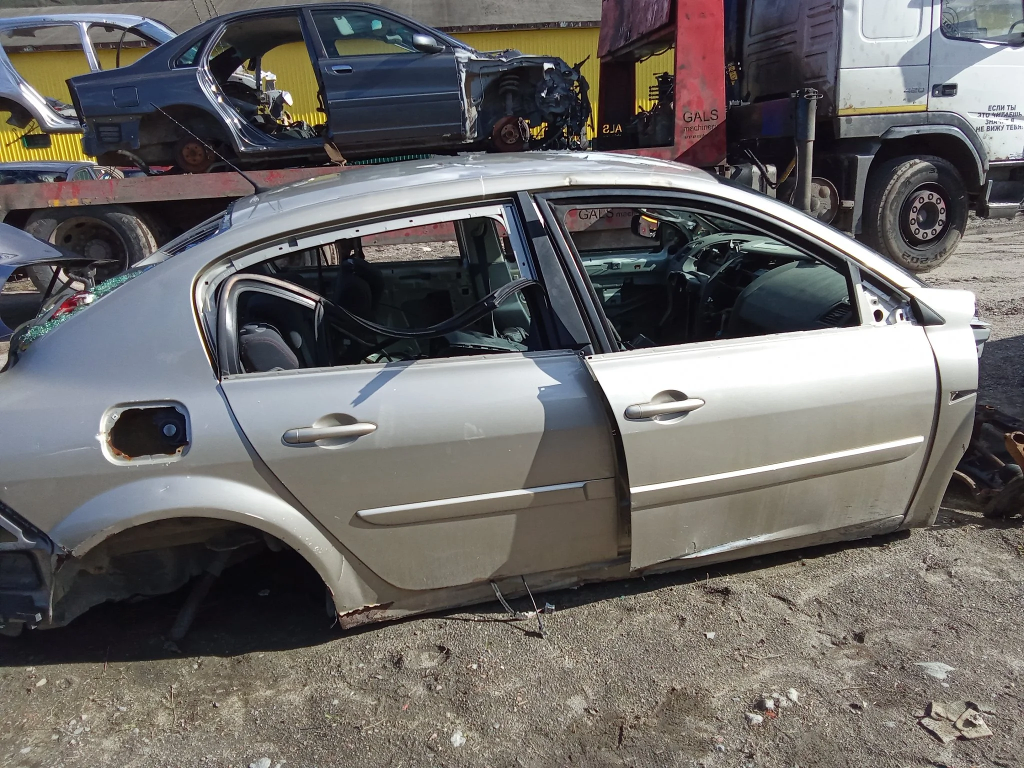 Продажа Renault Megane 1.6 (113Hp) (K4M 760) FWD MT по запчастям