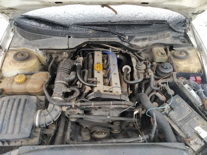 Продажа Opel Omega 2.0 (136Hp) (X20XEV) RWD MT по запчастям