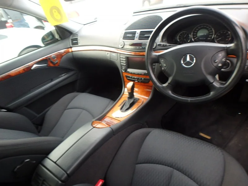 Продажа Mercedes-Benz E class 3.0 (231Hp) (272.944) 4WD AT по запчастям