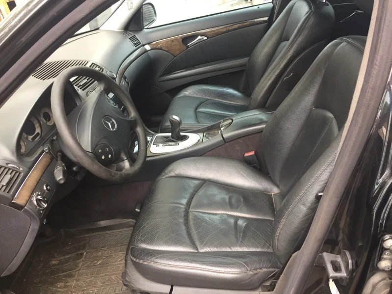 Продажа Mercedes-Benz E class 2.2D (150Hp) (646.961) RWD AT по запчастям