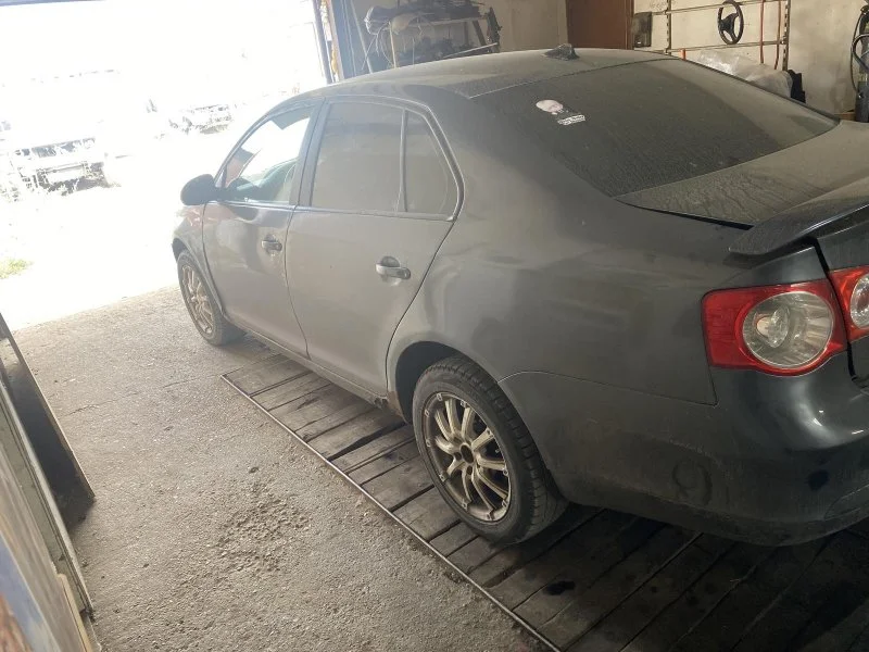 Продажа Volkswagen Jetta 1.6 (102Hp) (BSE) FWD AT по запчастям