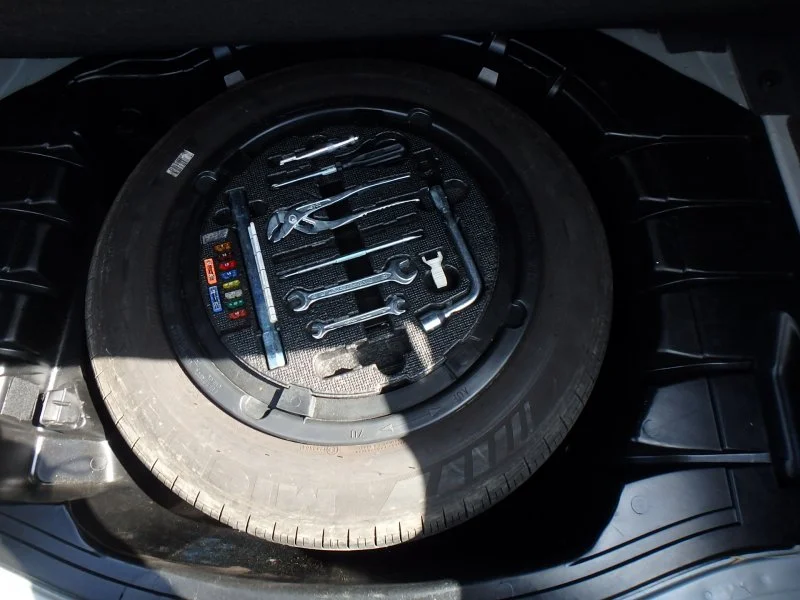 Продажа Mercedes-Benz S class 5.0 (306Hp) (113.960) RWD AT по запчастям