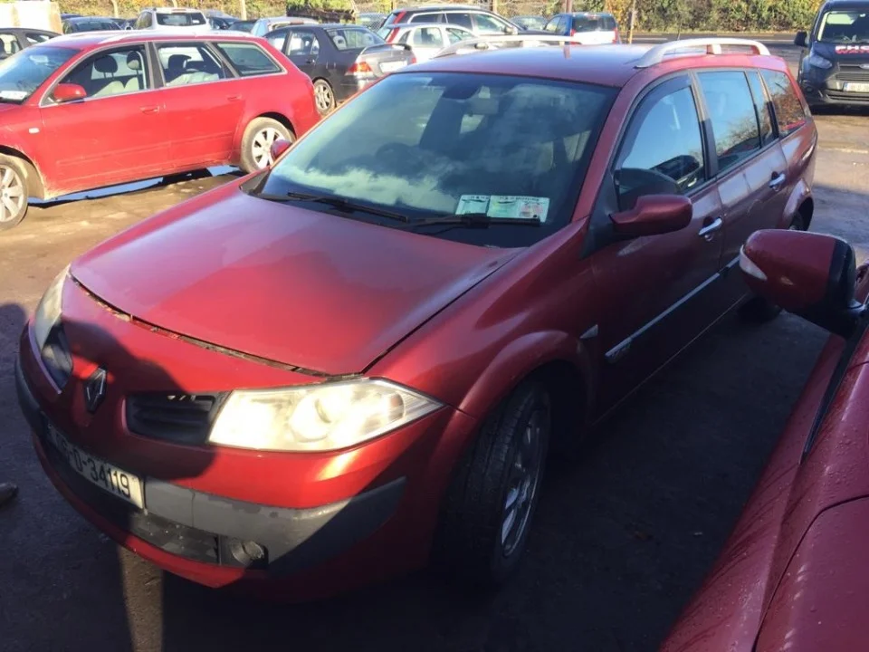 Продажа Renault Megane 1.4 (98Hp) (K4J 740) FWD MT по запчастям