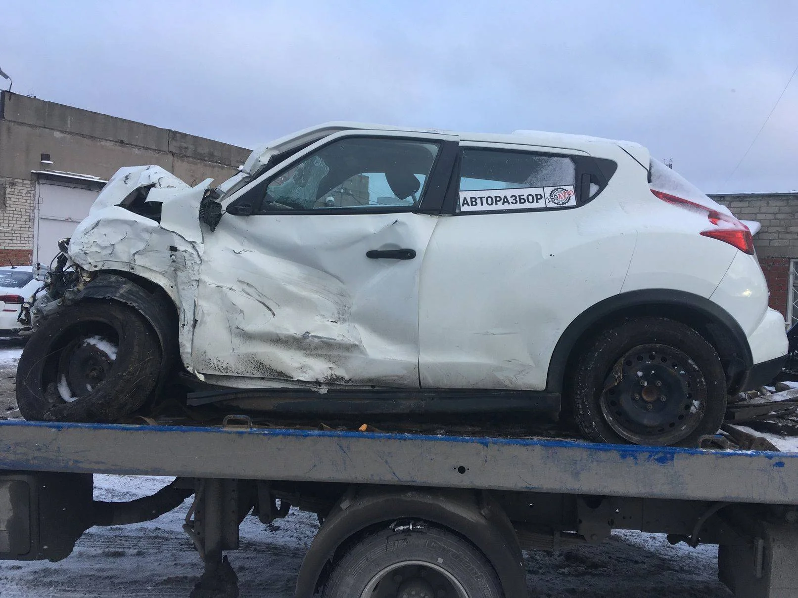 Продажа Nissan Juke 1.6 (117Hp) (HR16DE) FWD MT по запчастям
